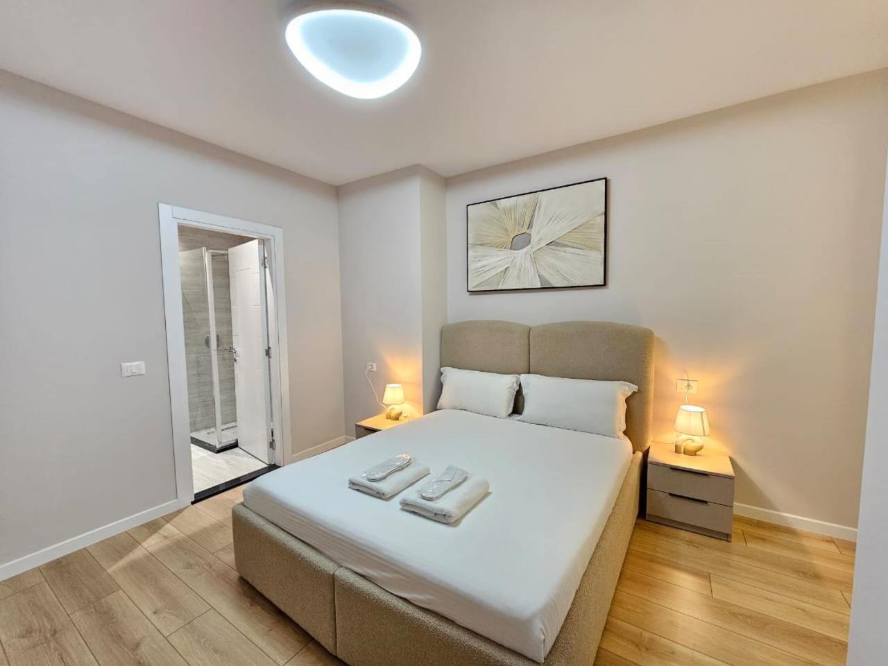 Miku Apartment-Modern 2Bedroom In Prime Location Tiranë Eksteriør bilde